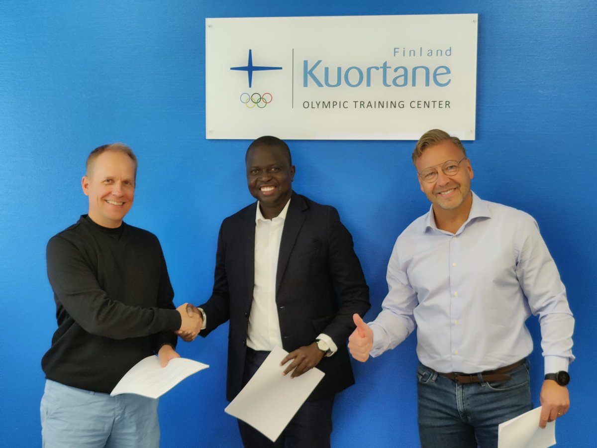 Viime syksystä alkaen olemme olleet mukana kouluttamassa liikunta-alan osaajia Senegalissa, Afrikassa. Tällä viikolla Sana Sane Ziguinchorin yliopistosta vieraili Kuortaneella. Vierailun päätteeksi solmittiin yhteistyösopimus jonka puitteissa jatkuu osaamisen vienti Afrikkaan!