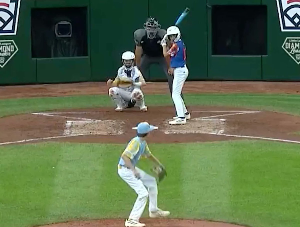 barstoolsports's tweet photo. Ohio Got Absolutely Fucked In The Little League World Series And Our LLWS Guy Doesn't Even Care https://t.co/ElIfhyeeKb https://t.co/cESnXDGp4x