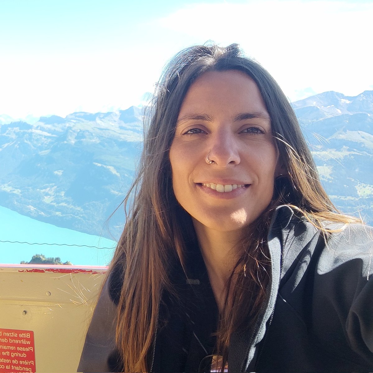 LauraPrezMartn2's tweet photo. #NuevaFotoDePerfil https://t.co/JlbUEYCDyF