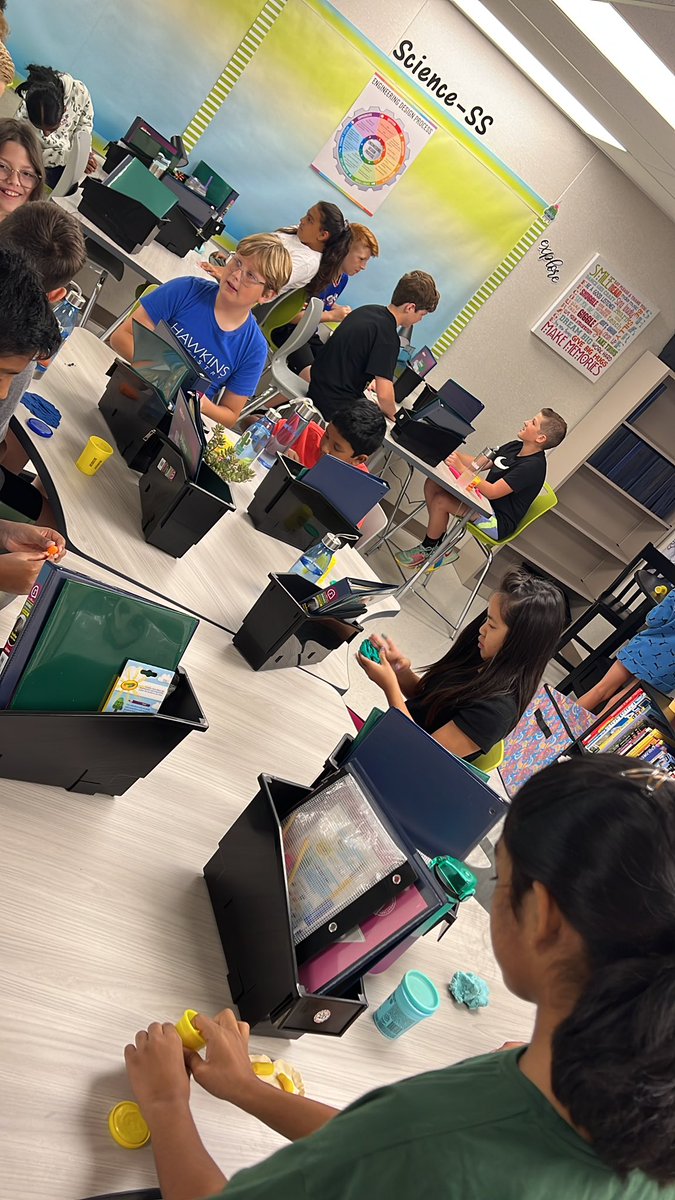 Jenni Howell tweet media