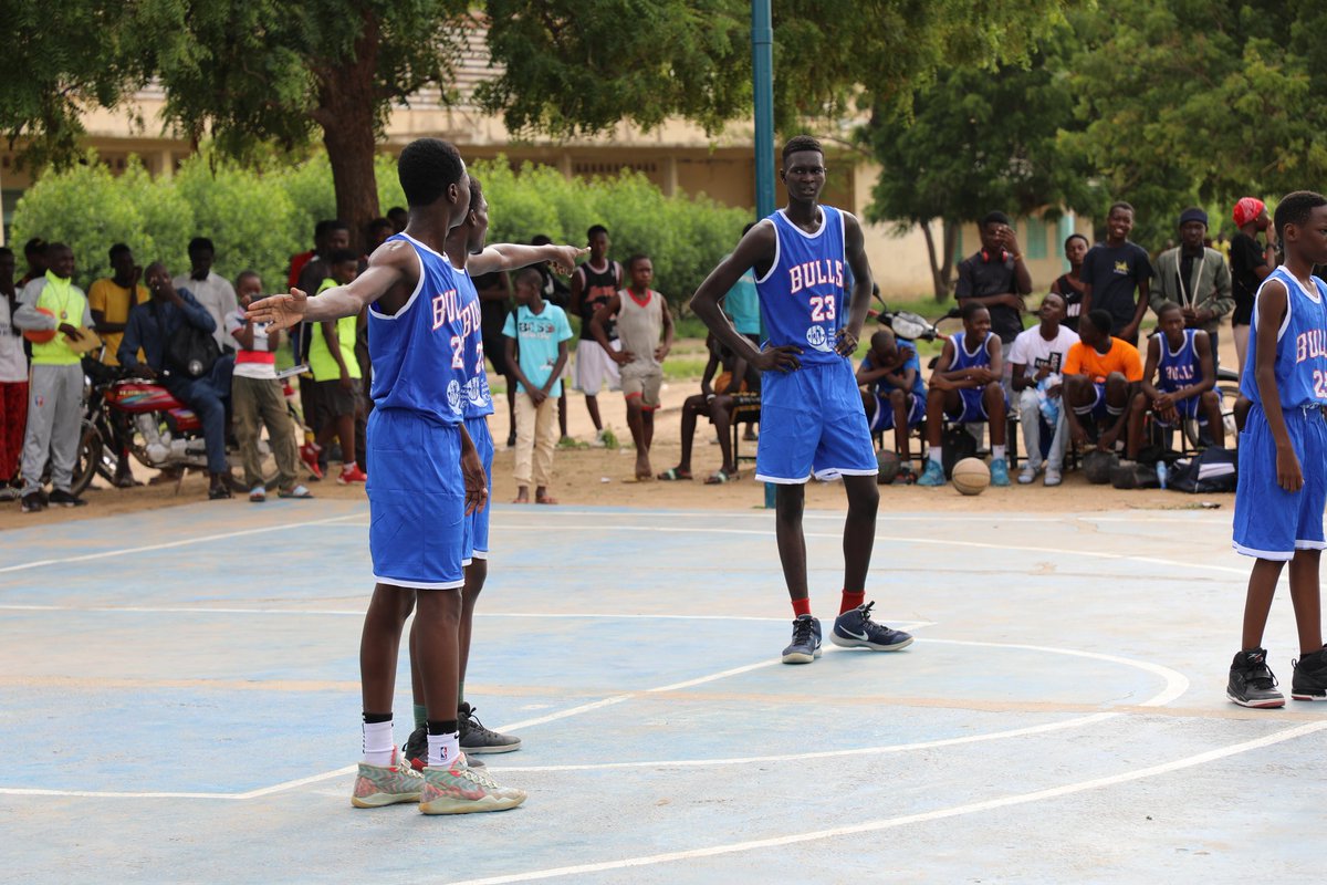 dreamsIsReal_Td's tweet photo. DCT TOURNOI

Nous sommes sortis de notre zone de confort pour expérimenter nos connaissances.
La sommes d'un travail méticuleux et de la passion a conduit à une première victoire officielle. ✌️
 #Basketball #Tchad #DCT #DreamIsReal https://t.co/dVadlCQziF