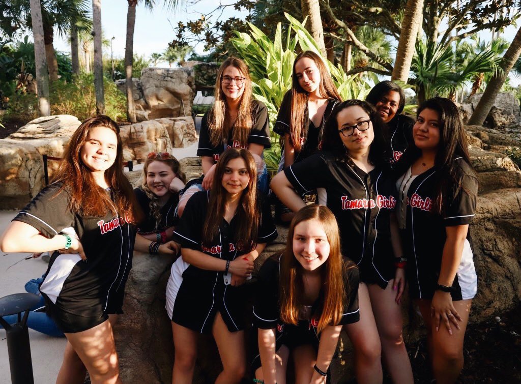 CammunityUpdate's tweet photo. Happy 5 Years Tamara Girls! #Cammunity https://t.co/ghdta03HVJ