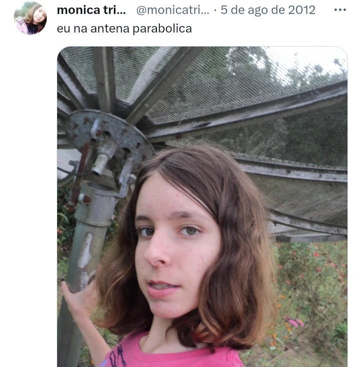 poptime's tweet photo. FIM DE UMA ERA: O Twitter acaba de remover a foto icônica de Monica Trintin com a antena parabólica. https://t.co/InSSB1cwEr