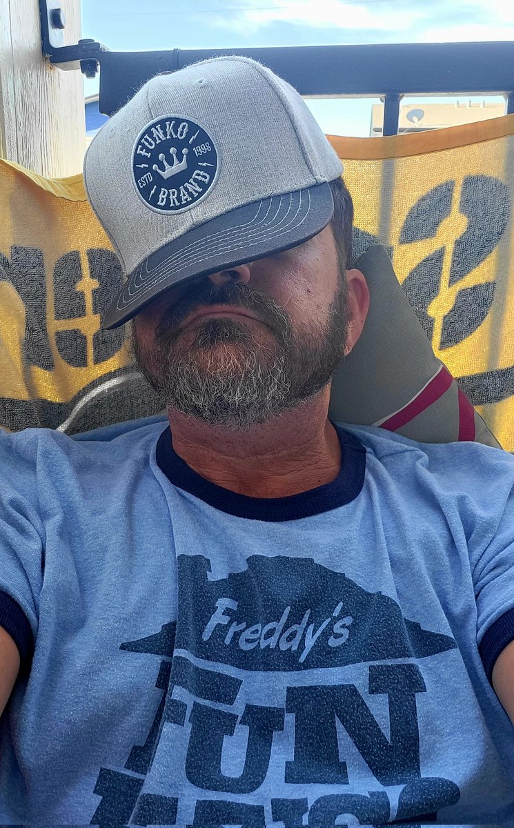 GeezLouis1971's tweet photo. Happy #FunkoFashionFriday from a sunny balcony in Colorado! Perfect napping weather...βοΈ
#MyFunkoCaterer #ChefJonsTable #FunkoFamily https://t.co/10N35iazeI