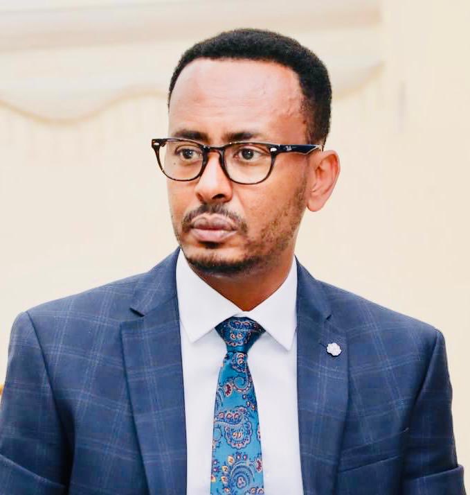 Abdi Barud (@abdibarud) on Twitter photo Congratulations, Abdihakim Yusuf. Knowing him for more than 15 years. Calm and considerate. Firm but friendly. Villa Somalia now has a Chief of Staff who is able and well-equipped to run a smooth and efficient operation. <a href="/Hakiimov/">Abdihakim M. Yusuf</a> Congratulations, Abdihakim Yusuf. Knowing him for more than 15 years. Calm and considerate. Firm but friendly. Villa Somalia now has a Chief of Staff who is able and well-equipped to run a smooth and efficient operation. <a href="/Hakiimov/">Abdihakim M. Yusuf</a>