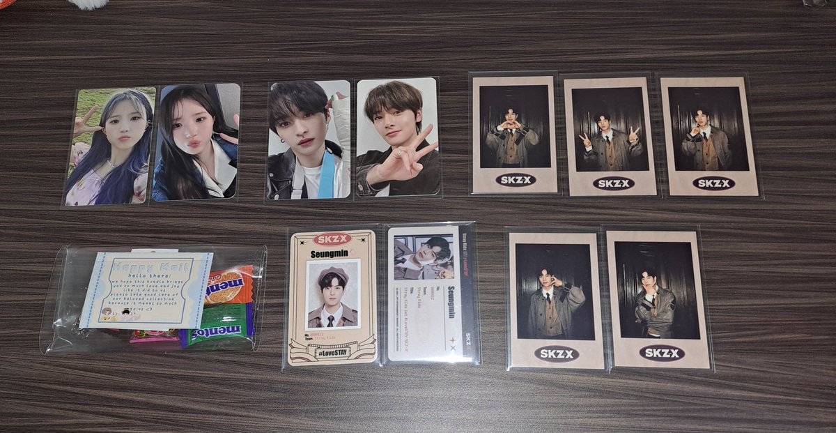 _seungsky_'s tweet photo. hii @defscart received seungmin and hayoung pcs safely, thank you so much po for the freebies!!
#defsproofs https://t.co/jMAFUyRkPZ