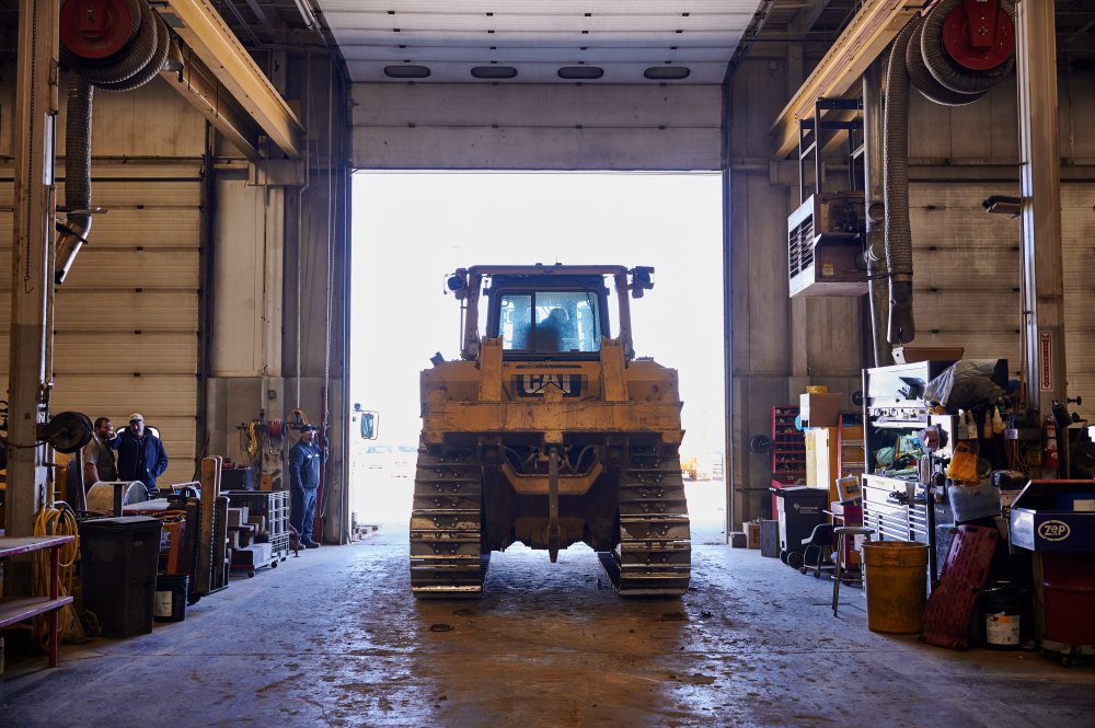FoleyEngines's tweet photo. A new machine for half the cost https://t.co/05hI825E0Q #Landfill #LandfillCompactor #DumpLife #CatRebuild https://t.co/oYRO0R9CAO