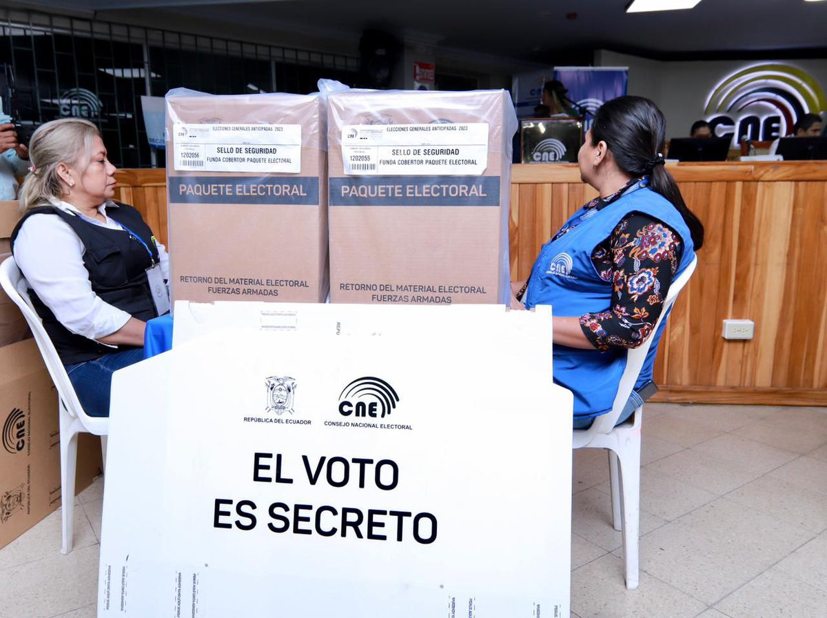 CNE_LosRios's tweet photo. #GardelAguilera director provincial del @conadisecu, durante su intervención, destacó el trabajo desarrollado interinstitucional para #VotoEnCasa 🏠en las #EleccionesAnticipadas2023Ec https://t.co/N6whcLiSmL