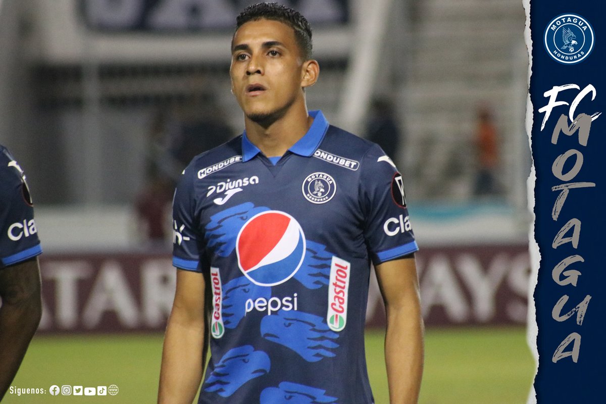 MOTAGUAcom's tweet photo. 📸 | Las mejores #PostalesAzules que nos dejó nuestro partido 🆚 #OlanchoFC por la Copa Centroamericana.
Ⓜ️🦅 | ¡Vamos, Equipo! la misión es seguir volando alto 🦅
#Motagua #CiclonAzul https://t.co/QDzawfFYeV