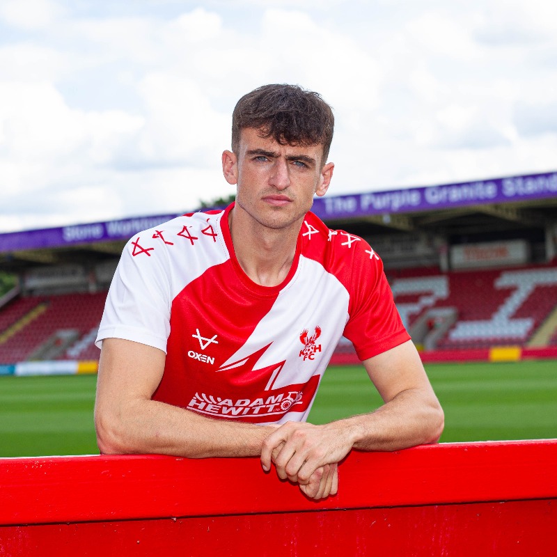 khfcofficial's tweet photo. ✍ Harriers have boosted their ranks with the addition of midfielder Barry Maguire!

He joins on loan from @MotherwellFC. Welcome, Barry!

#Harriers 🦅