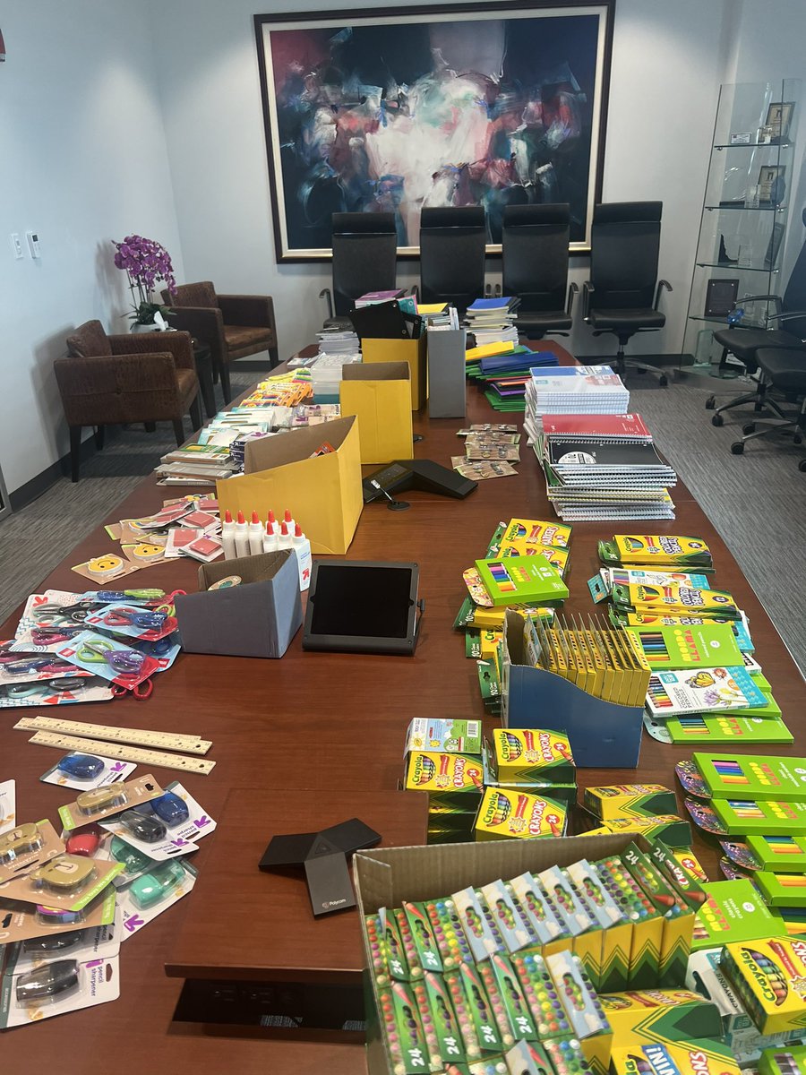 Springviewpta1's tweet image. A Warm Thank You to the Miami Office of CitrinCooperman. 
CitrinCooperman donated 40+ backpacks and school supplies to our Springview school community. We are grateful for their generosity! These supplies will help our students get ready for the new school year! @citrincooperman