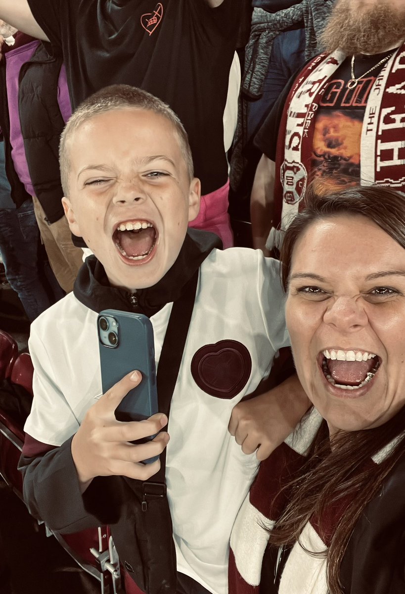 TashaInglis's tweet photo. Why do I spend so much money following Hearts for me and Ollie? NIGHTS LIKE THIS! 🙌🏼🇱🇻♥️ @JamTarts https://t.co/KFYeNOb8Cd