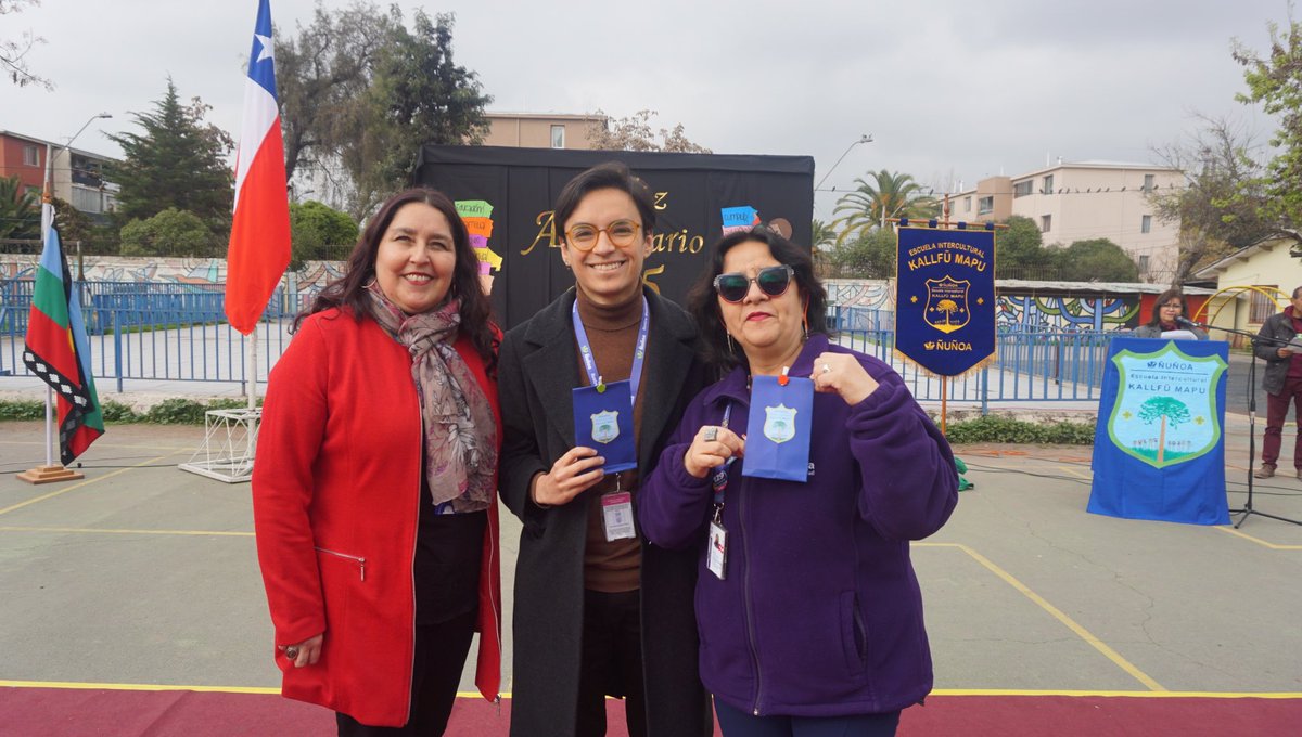 cmds_nunoa's tweet image. 🎉Aniversario 65 Escuela Intercultural Kalfü Mapu. Celebración realizada con la #comunidadeducativa, estudiantes, docentes, asistentes, centro de padres, la encargada municipal de OPD y desde la #CMDS, el Director(s) de Educación. 📸 Agradecemos la invitación de su directora 👏.