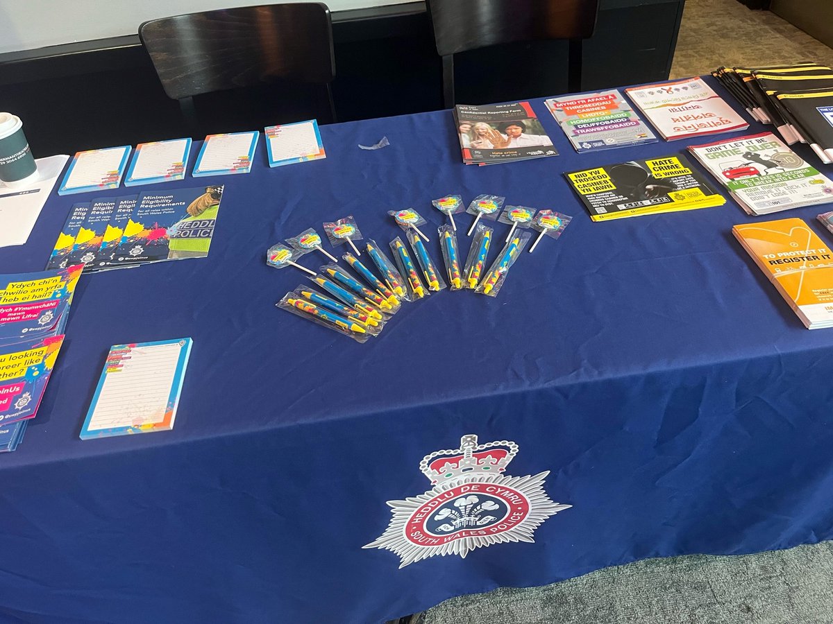 ShermanTheatre's tweet photo. We'd like to say a big thank you to everyone who came to our Community Celebration Day, whether you were hosting a workshop, on a stand, or joining in the fun.
It was brilliant to see our foyer so busy, we hope everyone had a great day.
#LoveCardiff https://t.co/BpSqTctqGv