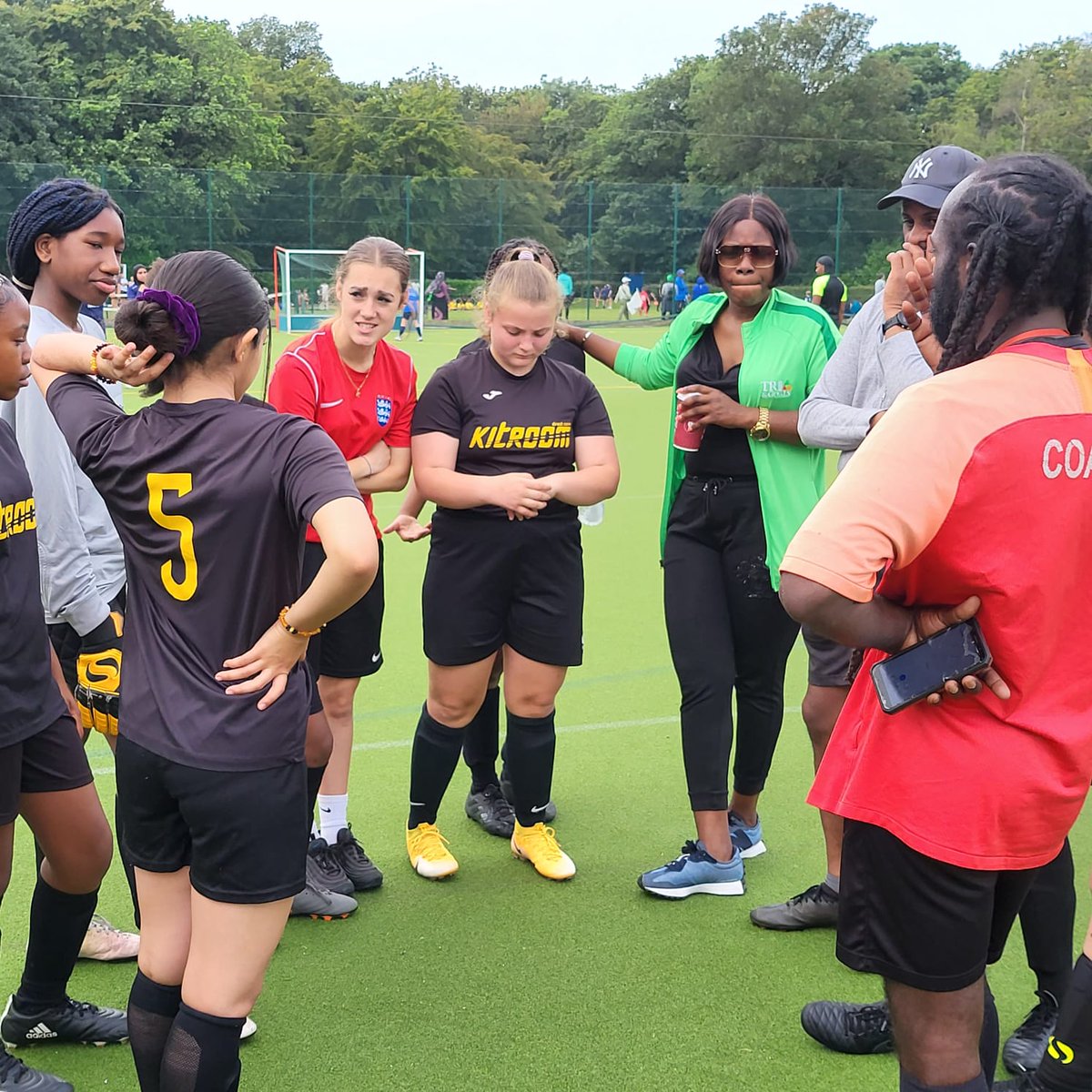 Triangoals Unlocking (@triangoals14) on Twitter photo Providing a safe space for our young people to unlock their full potential through sport .
Supported by
<a href="/lbbdcouncil/">Barking and Dagenham Council</a>
<a href="/LondonSport/">London Sport</a>
<a href="/barkingriver/">Barking Riverside London</a>
@LMCT Providing a safe space for our young people to unlock their full potential through sport .
Supported by
<a href="/lbbdcouncil/">Barking and Dagenham Council</a>
<a href="/LondonSport/">London Sport</a>
<a href="/barkingriver/">Barking Riverside London</a>
@LMCT