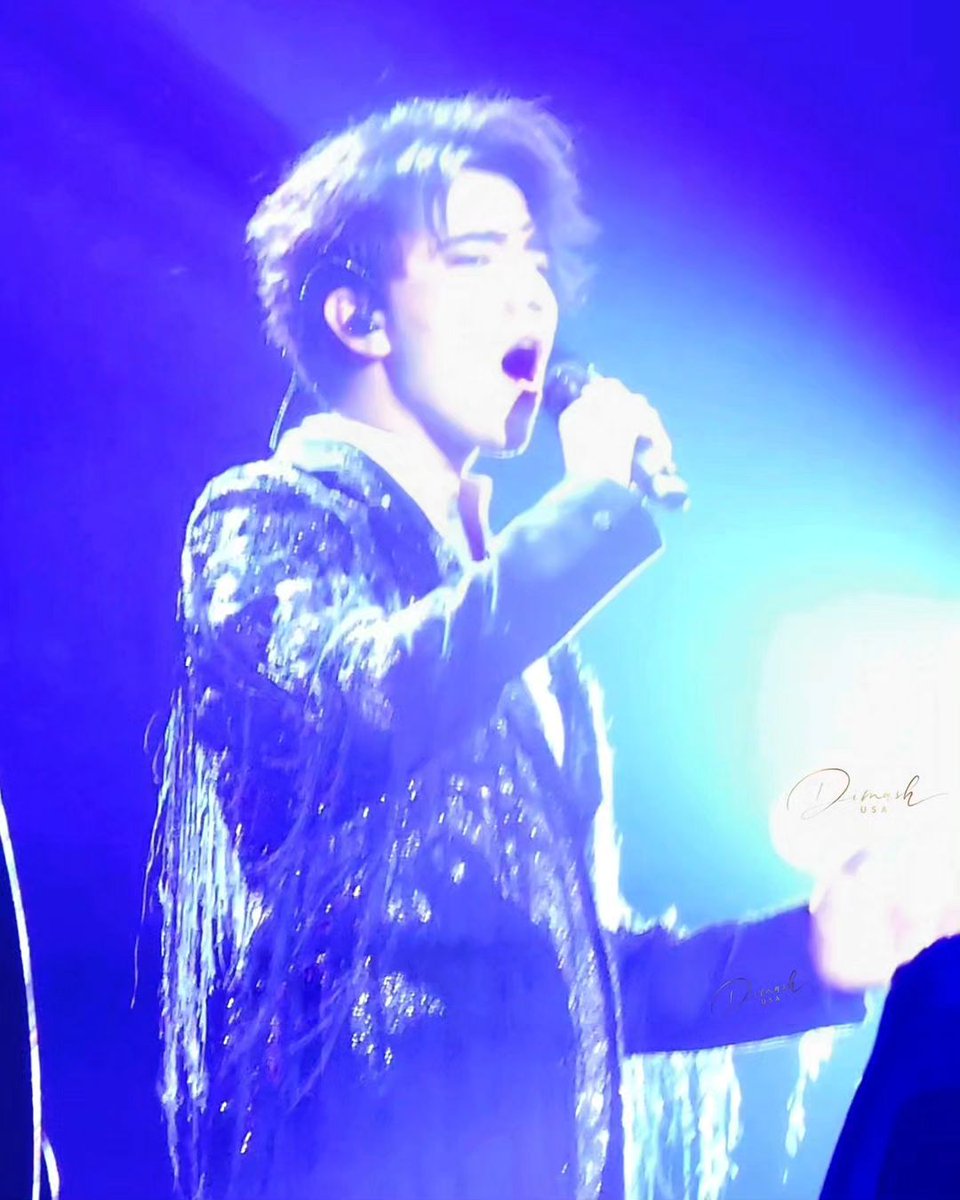 dimash_usa's tweet photo. Happy Friday 🥳💖🎶

In the right light, at the right time, everything is Extraordinary! 
-Aaron Rose

@dimash_official
#dimash #music 
#weloveyouintheusa https://t.co/tn6Ke8Rjka