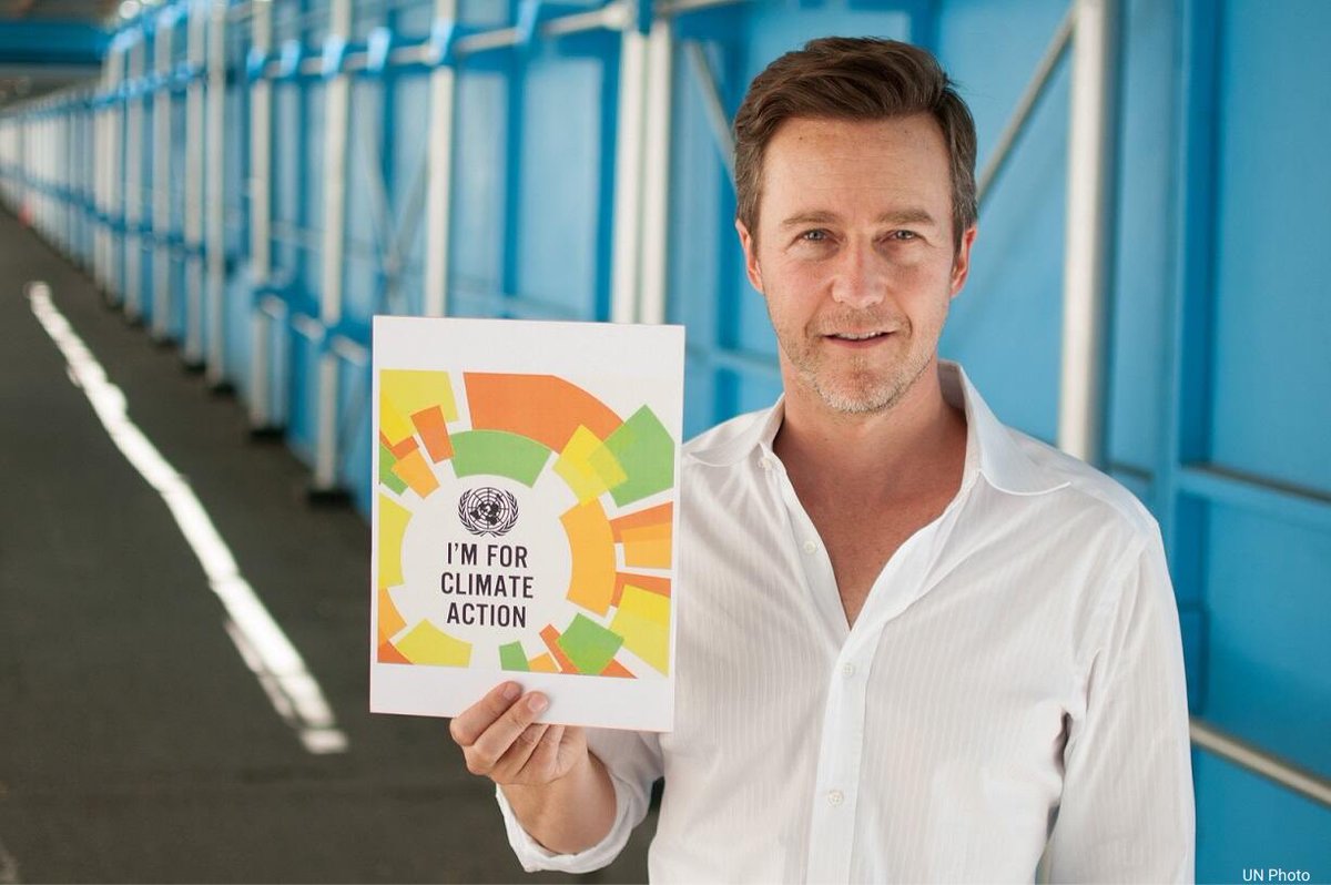ONU_fr's tweet photo. Joyeux anniversaire à l'Ambassadeur de bonne volonté @edwardnorton ! 🎉

Merci pour votre engagement inlassable en faveur de l’#actionclimatique !  

#Agissons pour notre avenir commun 👉 https://t.co/E3ZAtmMCM1 https://t.co/BGuQER0cIF