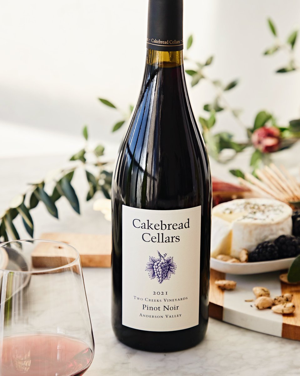 We're enjoying a glass of our 2021 Two Creeks Pinot Noir because it's #NationalPinotNoirDay! This Pinot Noir opens with aromas of black cherry, raspberry, rose petal &amp; violet that carries over onto a fresh palate of raspberry &amp; strawberry. Order: bit.ly/3KmVn00
