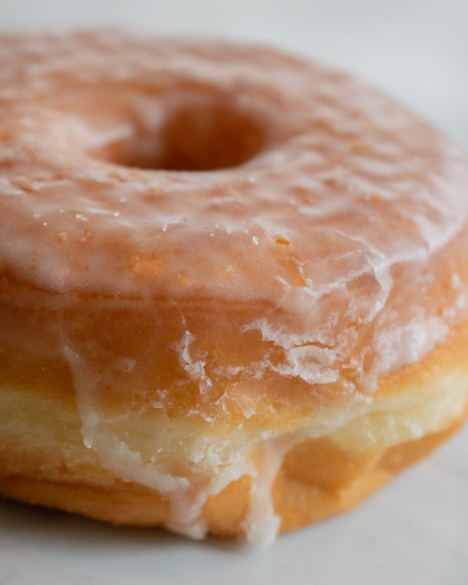 Raise your hand if you believe in the power of doughnuts to solve any problem 🙋‍♂️🍩

#doughnuts #johnnydoughnuts #sf #bayarea #sffoodie #doughnutsofinstagram #foodie