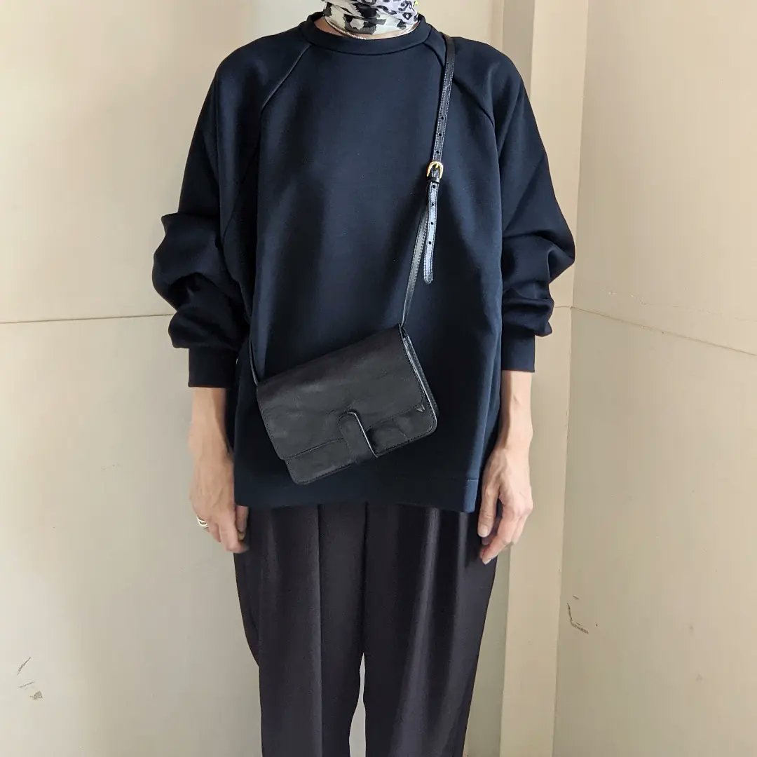 ume_201's tweet photo. 秋のコーディネートに
レザーポシェット。
シンプルなBLACKのポシェットは
本当に万能です。
一生物だと思います。
#saranam
福岡ブランド。
https://t.co/cSedVCBabu https://t.co/SqvgqaRYCL