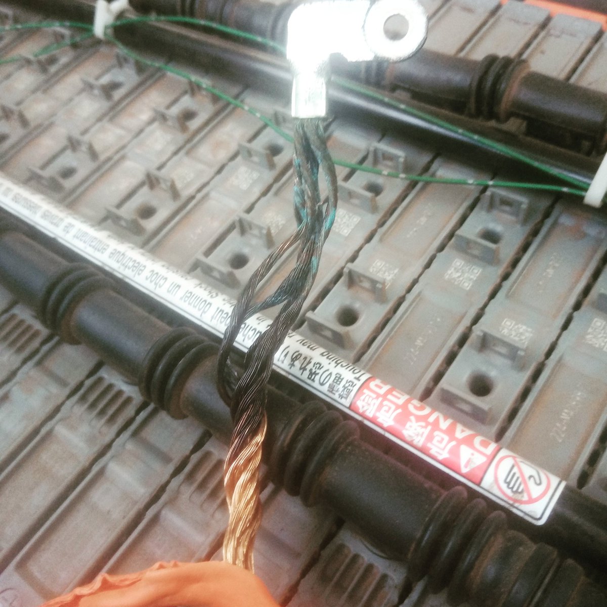 NabugoP's tweet image. Hybrid Section at Vehicle Doctors Clinic Makindye. #HybridSolutions