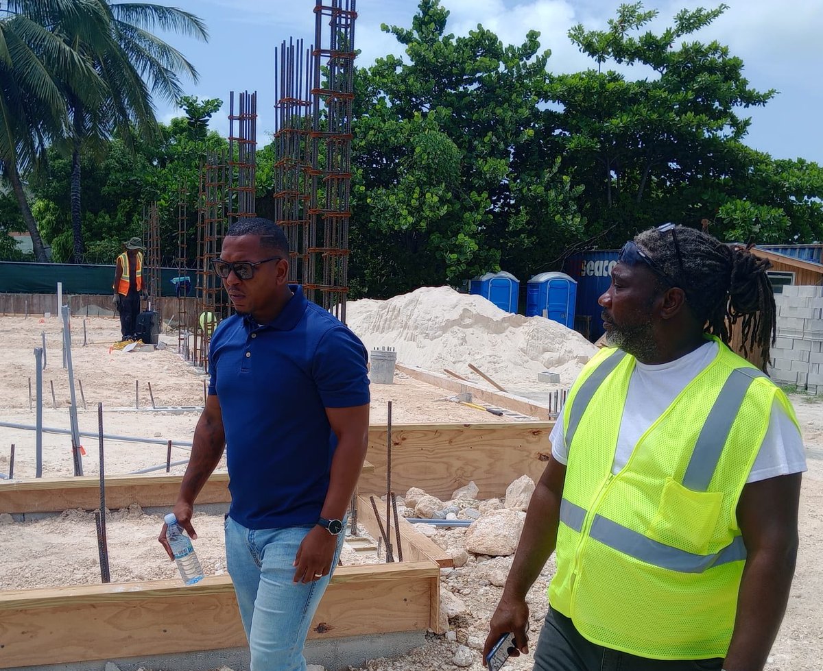 JamahlStrachan's tweet photo. We're on-site today! 

The electrical work is very neat. https://t.co/2y6COZ4yvF