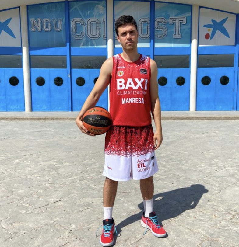 𝗚𝗥𝗔𝗡 𝗦𝗢𝗥𝗧𝗘𝗜𝗚 𝗧𝗪𝗜𝗧𝗧𝗘𝗥 🔴⚪️⚫️

Avui s’han presentat les noves samarretes del <a href="/BasquetManresa/">BAXI Manresa</a> per la temporada 23/24

Són precioses 😍

En voleu una????? 🙌

Si vols participar al sorteig:

✅ - Fes un RT a aquesta publicació
✅ - Segueix el nostre perfil
✅ -