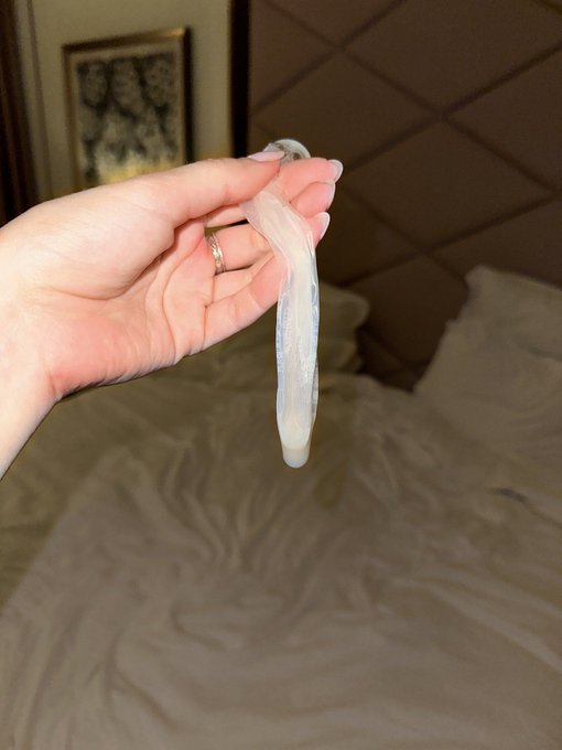 What real men get > what you get   😘 😘 https://t.co/Si2HNG5bDt