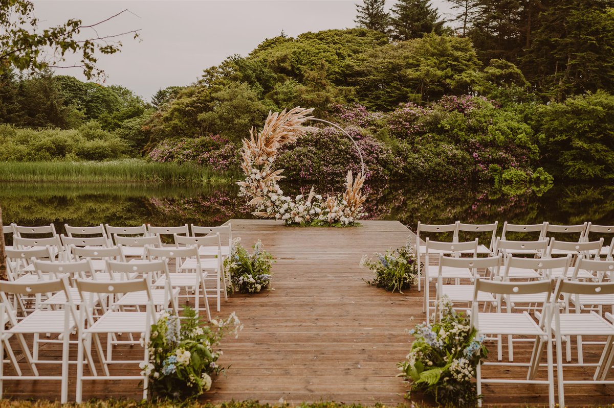 DunskeyE's tweet photo. BOOM! 
It was one of our most joyous events we've ever hosted at Dunskey. It's a rare occasion where we feel totally speechless when it comes to expressing how much we love Julie &amp; Dean and all their SPECTACULAR guests. Seriously, we love you so much. https://t.co/QGtNW30KMM