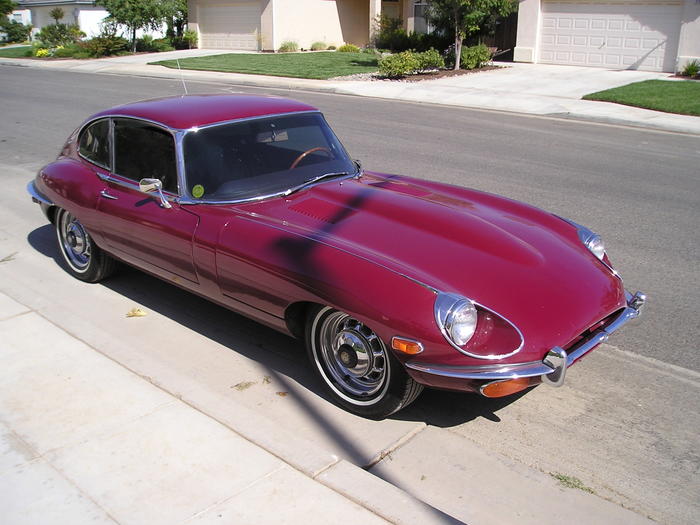 JaguarExp's tweet photo. Mike's 1969 Jaguar E-Type 2+2 - JagExp Registry #AutoShrine https://t.co/vxeBFhMyBk https://t.co/iO1nhrppB4