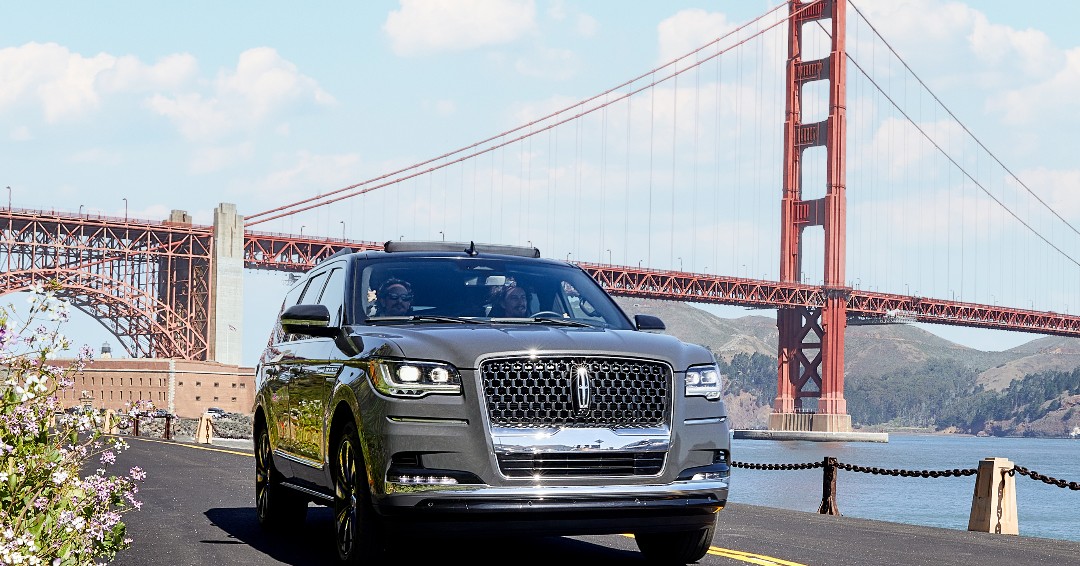 Hitting the road in style. 

The #Lincoln #Navigator 

#ThePowerOfSanctuary

ow.ly/FMBU50OZQKk