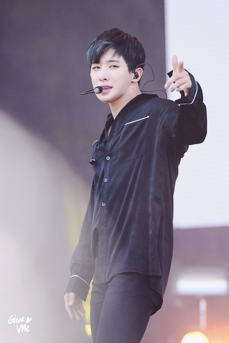 N년 전 오늘의 원호 tweet media