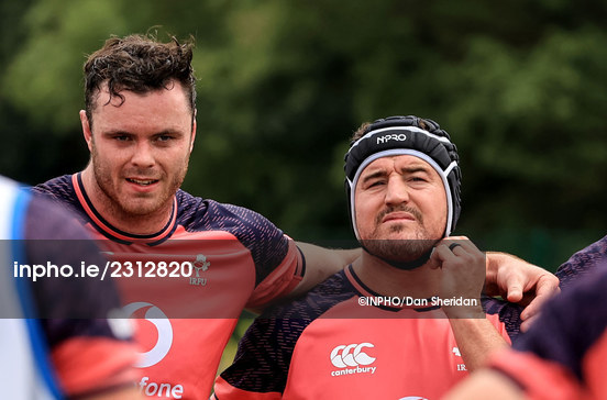 NProSports's tweet photo. Last bit of training before a huge game tomorrow at @AVIVAStadium between @IrishRugby and @EnglandRugby #Rugby #NProSports https://t.co/BygNIrNhmM