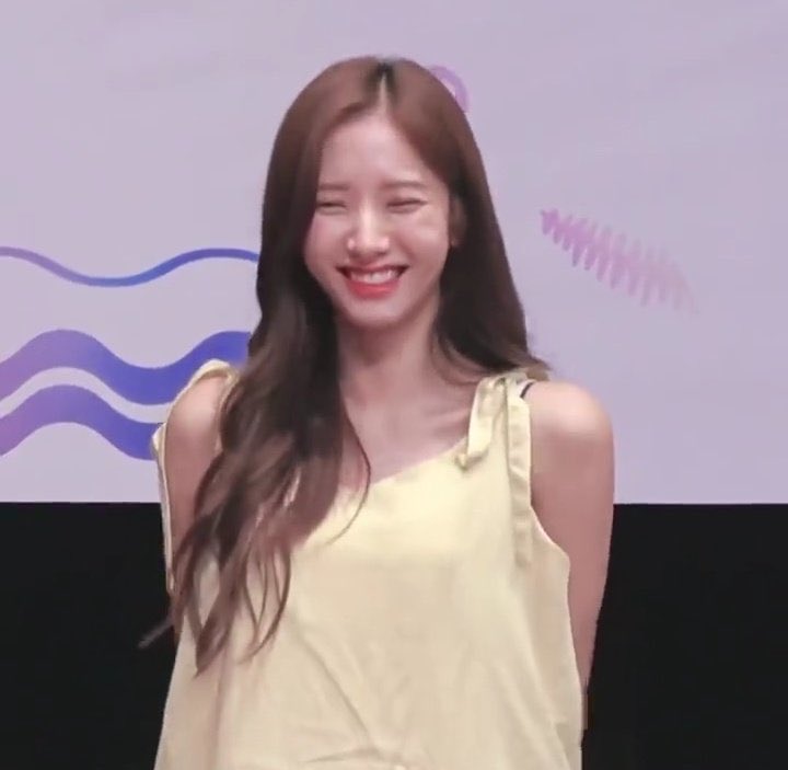 อย่าเจ็บอย่าป่วย มีแต่ความรักรายล้อมพี่ไว้ ขอให้การเดินทางสายนักแสดงประสบความสำเร็จนะคะ อย่าลืมกลับมาร้องเพลงให้ฟังบ้างเน้ออ้าย🎂💗🥹