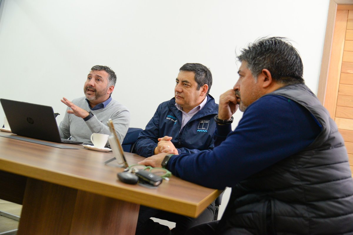 #AgendaMTT 🚌| El Seremitt <a href="/hsilvagormaz/">Héctor Silva Gormaz</a> se reunió con el alcalde <a href="/munimulchen/">munimulchen</a>, para coordinar diversos temas de movilidad.
✅ Inicio de la nueva licitación de transporte público rural subsidiado.
✅Priorización de una futura Planta de Revisión Técnica
✅Fiscalización
