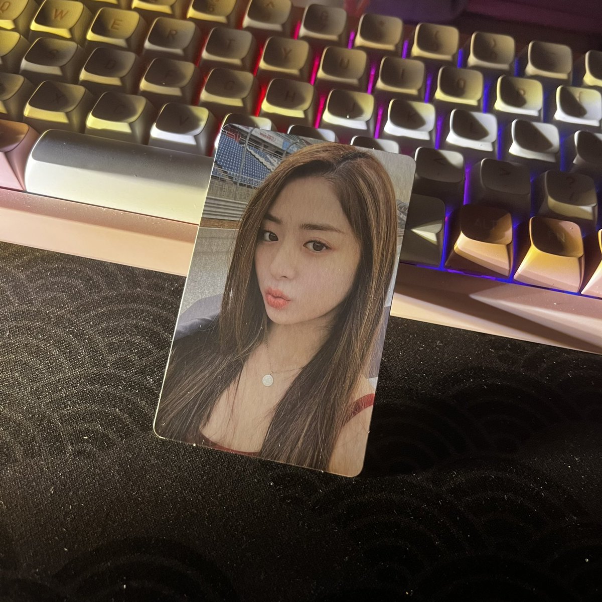 027jen's tweet photo. ⠀⠀⠀୨୧⠀—⠀#bunnrina⠀! . .
⠀⠀⠀ ⠀🍥﹒@i01mail⠀★
⠀⠀⠀thank you so much for
⠀⠀⠀trading w me !! sparks
⠀⠀⠀ni yunjin so much > . <
⠀⠀ ⠀⠀ ⠀—⠀#01ceipt 🎀 https://t.co/D8PnfM765l