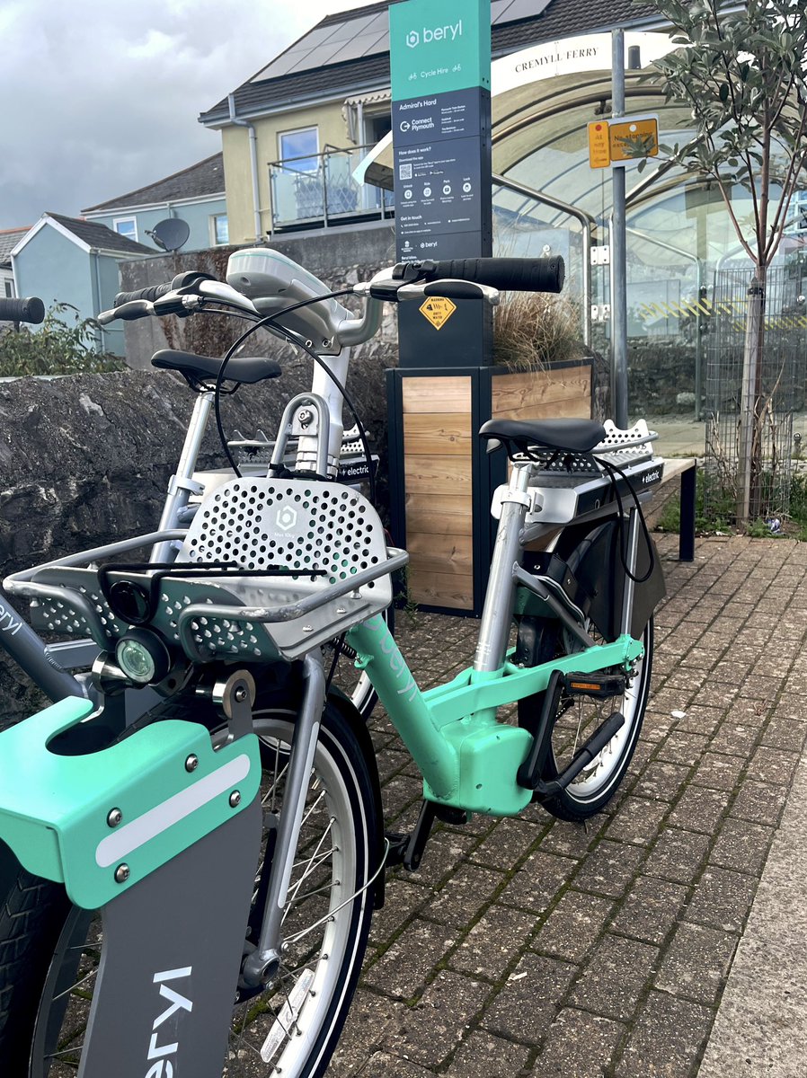 Leapness's tweet photo. Great to see our @madebyleap creative partnering with @plymouthcc @BerylBikes @CoBikesElectric when joined @katestrong01 3000 mile #climatecycle this week from @EdenProject to #plymouth love the projects we get to brand design and make together for a better future. Power to Kate https://t.co/F0NVwsmqj3