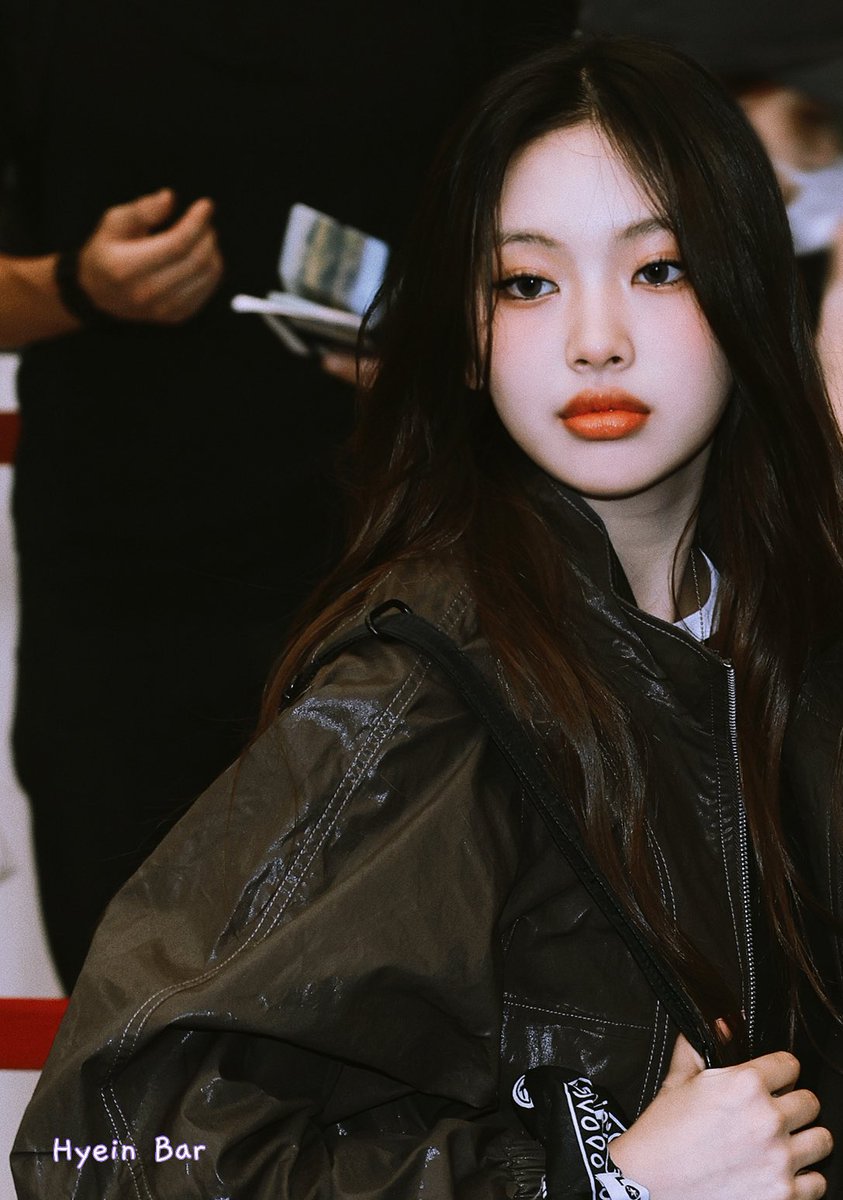 111kemebetter's tweet photo. 나너무어지러움 https://t.co/9M5AYuJ4wo