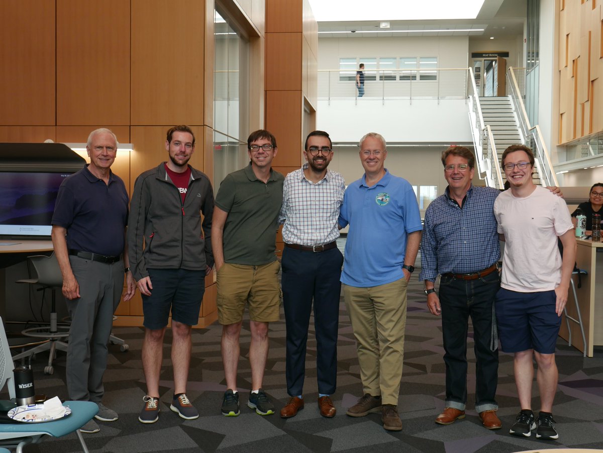 @UAlbanyASRC is both sad and overwhelmingly happy to celebrate the career milestone of @ualbanyalumni Philip Al-Annabi (wearing long slv. checked shirt) - he leaves @UAlbanyWxCOE to work with @NYSERDA. Good luck fellow @UAlbany Great Dane!