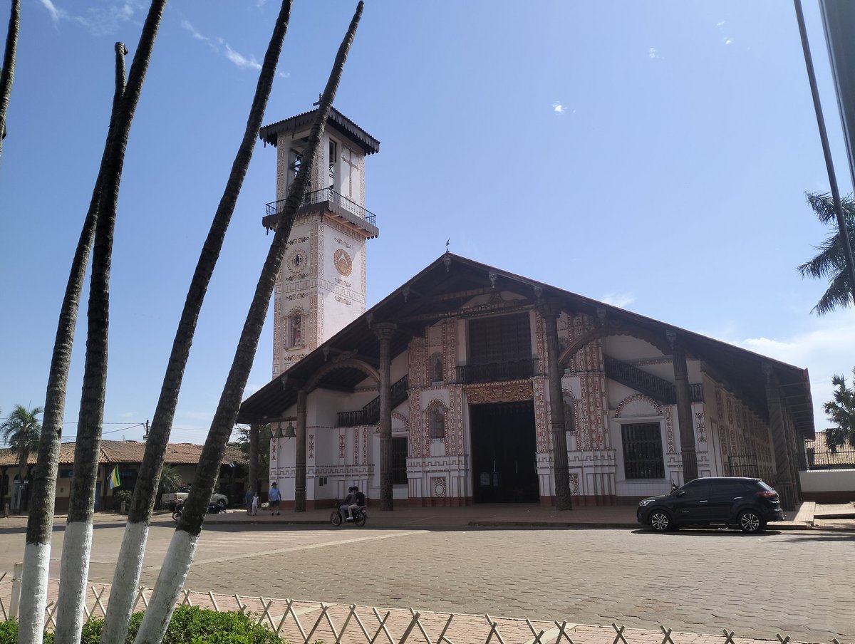 Marisol01801979's tweet photo. Por mi trabajo tengo la fortuna de conocer gente orgullosa de su historia y lo que construyen con ella."La Chiquitania con un patrimonio cultural invaluable" https://t.co/Nn9GXjSUGi