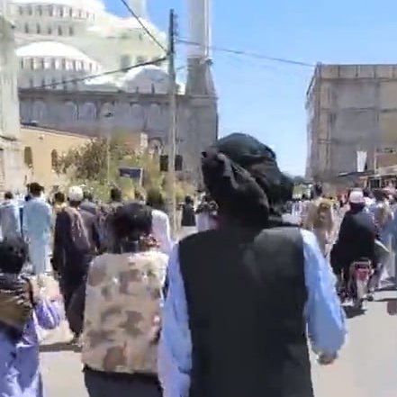 Realneo101's tweet photo. مردم شریف زاهدان نزدیک به یک ساله که شعله های انقلاب رو روشن داشتند و هرگز در مقابل ظلم سکوت نکردند.

درود به مردم شریف بلوچ که تا آخرش هستند.

#زاهدان https://t.co/QY2Q7TxEWo