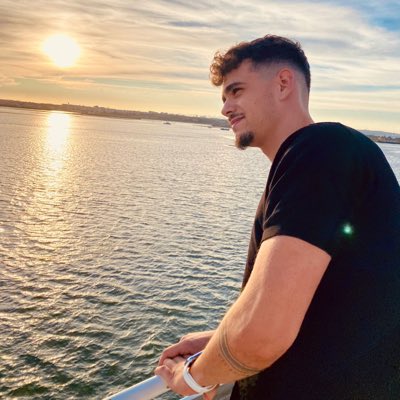 _Carlos__Sousa_'s tweet photo. #NovaFotoDePerfil https://t.co/KXqt8YRmct