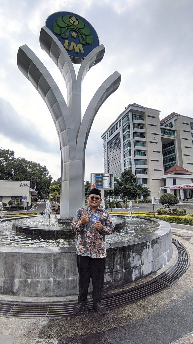 genndudd's tweet photo. Tugas ges🙏🏻🙏🏻
#Day2PKKMBUM2023
#PKKMBUM2023 
#MabaUM2023 
#RestorasiAsa 
#BEMUM2023
#UMtheOnlyOne
#SahabatMahasiswa
#LaskarDewantaraMuda
#universitasnegerimalang 
#NalendraMudhaReksabhuana
#DirgahayuRepublikIndonesiaku https://t.co/S4iAkRCDxz