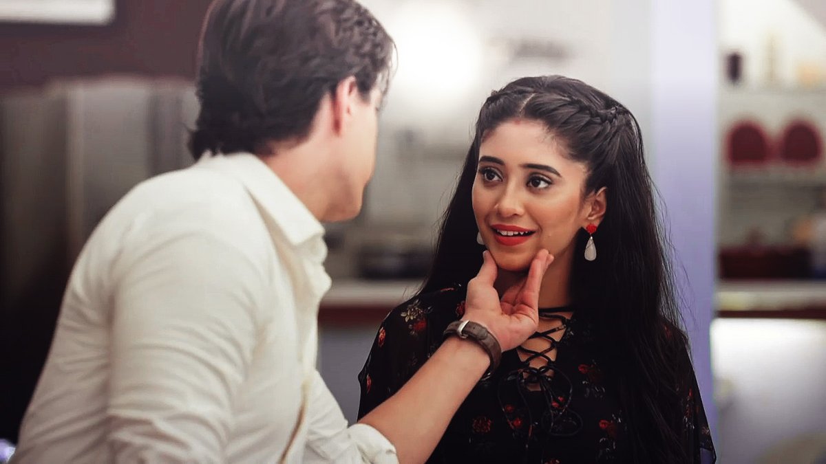 𝐈 𝐧𝐞𝐯𝐞𝐫 𝐠𝐞𝐭 𝐭𝐢𝐫𝐞𝐝 𝐨𝐟 𝐲𝐨𝐮𝐫 𝐥𝐨𝐯𝐢𝐧𝐠 𝐰𝐚𝐲𝐬.

#Yrkkh || #Kaira 
#MohsinKhan || #ShivangiJoshi