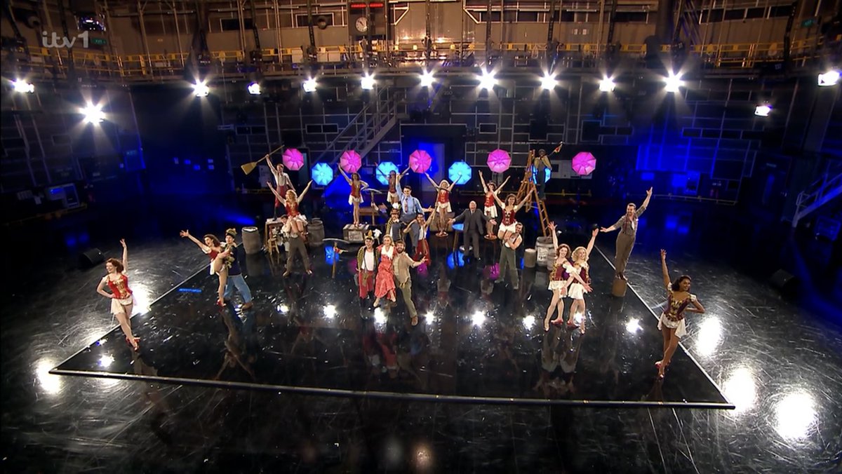 Check out the cast of the #CrazyForYou musical dancing on our Harlequin Liberty sprung floor and Harlequin Hi-Shine vinyl floor as part of today's @thismorning episode. The @CrazyForYouLDN musical is at London’s Gillian Lynne Theatre until January 2024.