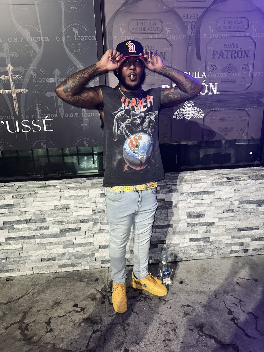 ChiefReikSosa's tweet photo. soon as they run out , im jus gone pop out &amp; go bigger 💧✨#LardoCartel https://t.co/oP3fJFczyh