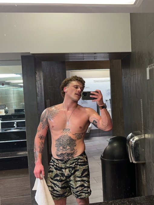 #onlyfan #onlyFans #leaked #kink #tattoos OF link in my bio https://t.co/09YnXwfruq<a href="/tag/onlyfan"class="tags">#onlyfan</a><a href="/tag/onlyfans"class="tags">#onlyFans</a><a href="/tag/leaked"class="tags">#leaked</a><a href="/tag/kink"class="tags">#kink</a><a href="/tag/tattoos"class="tags">#tattoos</a>