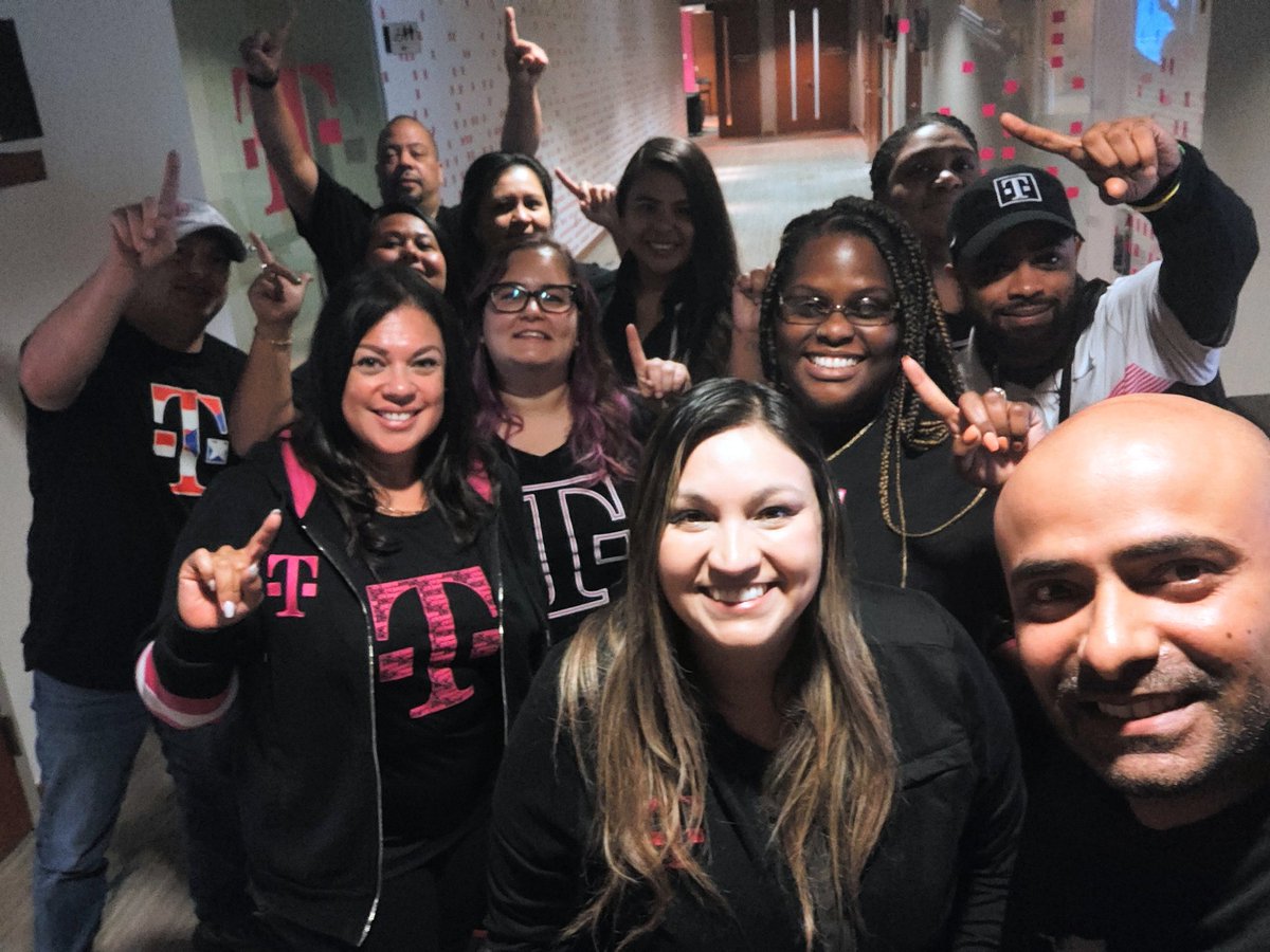 Spent the last 3 days with our Glen Burnie, Baltimore, DC &amp; RDC Districts! Great work on your C2U! Awesome Q2 results! #TheCrown👑💕  #AllGasNoBrakes