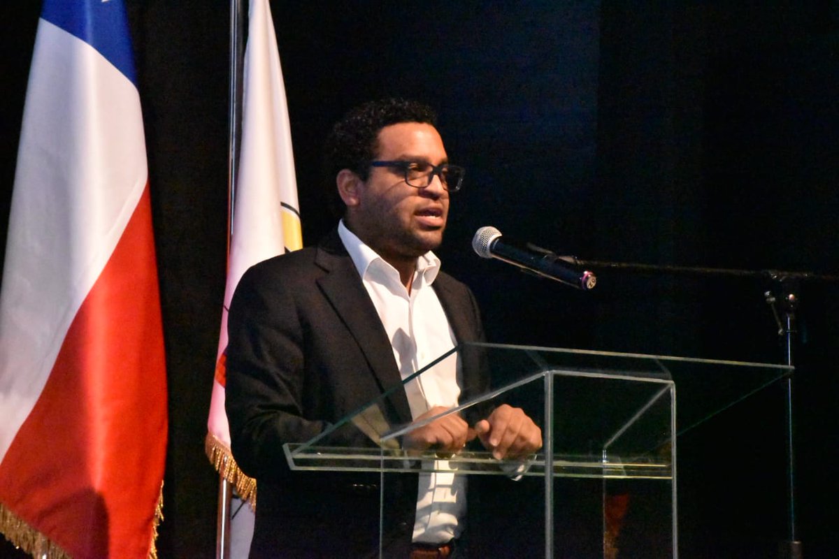 NorteAsociacion's tweet photo. El secretario ejecutivo del comité interministerial para la macro zona norte, Julio Maturana, expone en el marco de la Asamblea Ordinaria de AMUNOCHI que se desarrolla en #AltoHospicio  #Iquique #Antofagasta #Caldera #Calama #SierraGorda #Arica #Mejillones https://t.co/FuzNoiGvIS