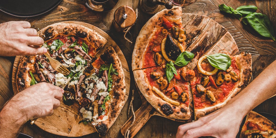 🍕 Creativity is required for increased sales in pizzerias. And diverse pizza menus = LOTS of fresh ingredients on-site 24/7. Use a blast chiller to quickly & easily preserve pizza toppings. #Pizzeria #PizzaIngredients #BlastChiller #QSR #PizzaKitchen hubs.ly/Q01-XslL0
